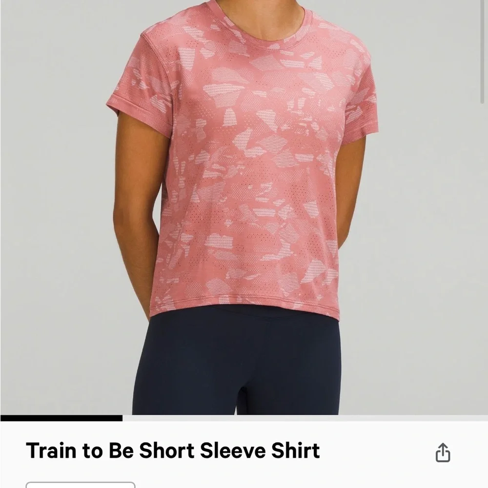 Lululemon Train to Be Short Sleeve Shirt - Picture 5 of 5
